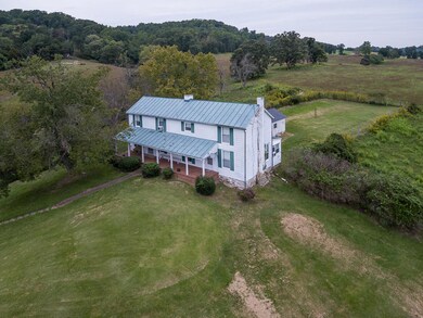 388 Love Field Ln, Buena Vista, VA 24416 - photo 5