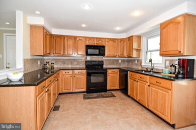 4359 Cub Run Rd, Chantilly, VA 20151 - photo 4