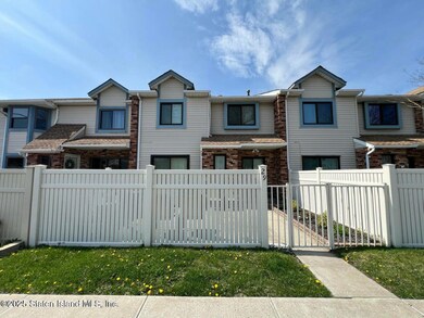 29 Shirra Ave unit 249, Staten Island, NY 10314 - photo 3
