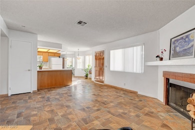 913 Sulphur Springs Ln unit 202, Las Vegas, NV 89128 - photo 4