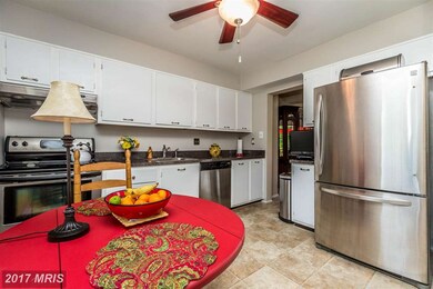 145 Bourbon Ct, Parkville, MD 21234 - photo 2