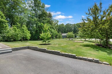 15 Westgate Rd, Derry, NH 03038 - photo 2