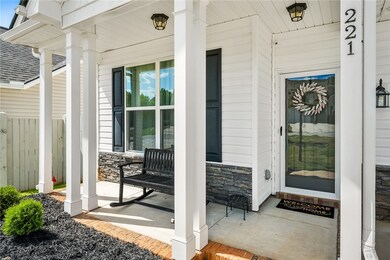 221 Magnolia Ln, Pendleton, SC 29670 - photo 3