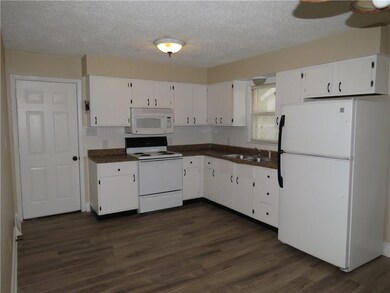 1040 18th St, Columbus, IN 47201 - photo 4