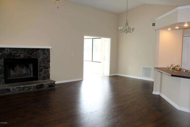 Living Room (2)