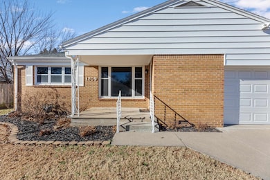 1209 Allison St, Newton, KS 67114 - photo 4