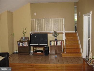 102 Weather Vane Dr, Cherry Hill, NJ 08002 - photo 3