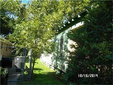 2211 Caplin St, Houston, TX 77026 - photo 4