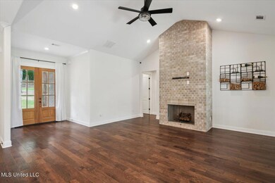 Great Room has Hardwood Flooring