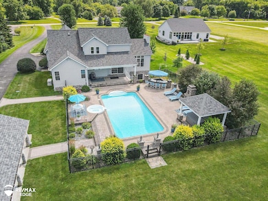 1077 Christine Dr, Lapeer, MI 48446 - photo 4