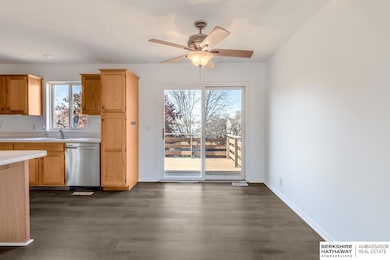1106 Marshall Cir, Papillion, NE 68046 - photo 5