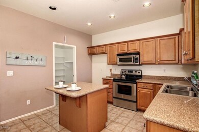 5 Kitchen with island and breakfast bar