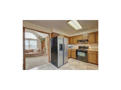 New Bosch dishwasher & new flooring in the kitchen