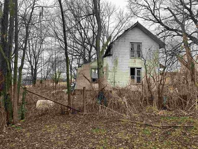 W1137 Hwy 92, Brooklyn, WI 53521 - photo 2