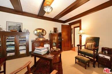 2214 Virginia Rd, Los Angeles, CA 90016 - photo 6