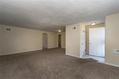 7105 S Benton Ave, Kansas City, MO 64132 - photo 4