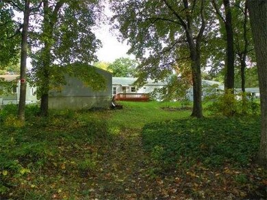 97 Robinson Rd, West Springfield, MA 01089 - photo 6