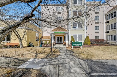 3 Village Cir unit 302, Stroudsburg, PA 18360 - photo 2