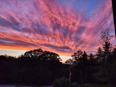 1264 2nd Nh Turnpike N, Francestown, NH 03043 - photo 3