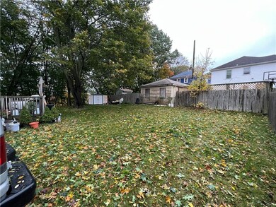 15 Echo St, Central Falls, RI 02863 - photo 2