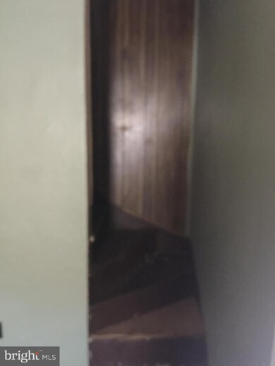 1327 Sargeant St, Baltimore, MD 21223 - photo 6