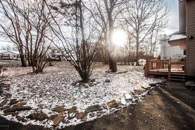 1277 Clover Rd, Long Pond, PA 18334 - photo 2