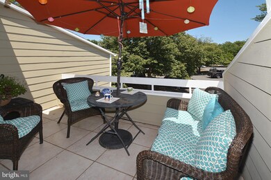 1927B Villaridge Dr, Reston, VA 20191 - photo 3