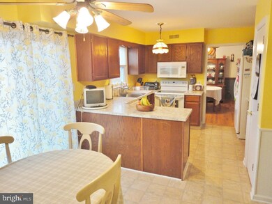 7 Oakwood Ct, Newark, DE 19702 - photo 7