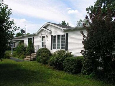 34 Bayberry Dr, Gardner, MA 01440 - photo 2