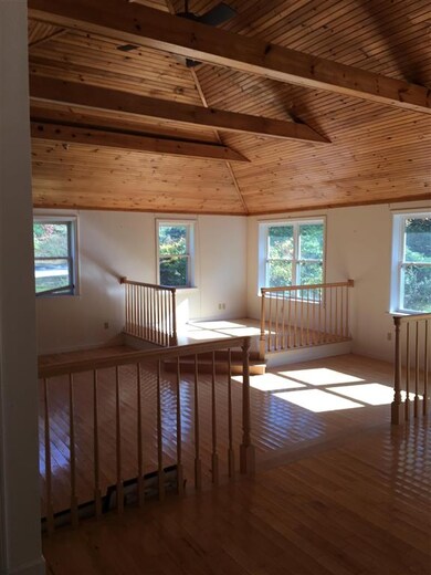 1 Whiting Farm Dr, Amherst, NH 03031 - photo 4