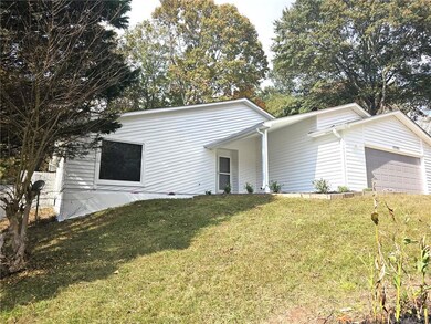 10085 Old Woodland Entry, Alpharetta, GA 30022 - photo 2