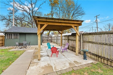 1407 E Oak St, New Albany, IN 47150 - photo 6