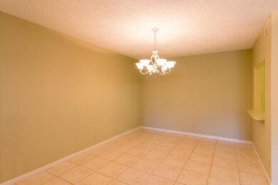 13831 Oneida Dr Apt C1 (4 of 9)