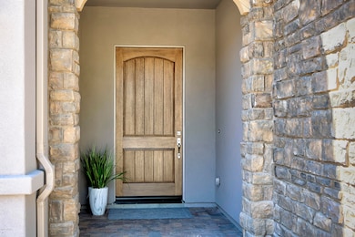 002_Entrance