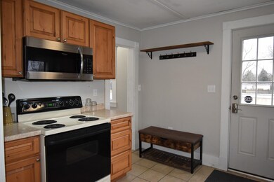 199 Mussey St, Rutland, VT 05701 - photo 4