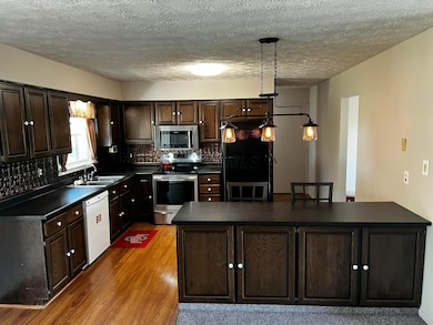 7030 Mcdowell Rd, Piqua, OH 45356 - photo 4