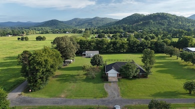 108 Apple Blossom Ln, Mena, AR 71953 - photo 2