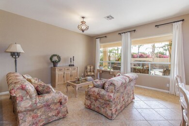 3) FORMAL LIVING