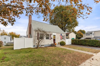 85 Como Rd, Hyde Park, MA 02136 - photo 2