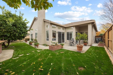 1121 Elderberry Cir, Folsom, CA 95630 - photo 4