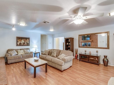 1648 W Henderson St unit A, Cleburne, TX 76033 - photo 7