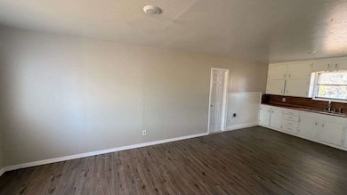 2414 Baylor St, Lubbock, TX 79415 - photo 2