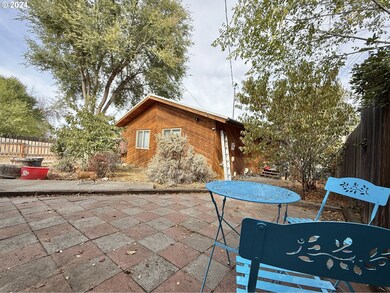 409 SE Hillcrest Rd, John Day, OR 97845 - photo 4