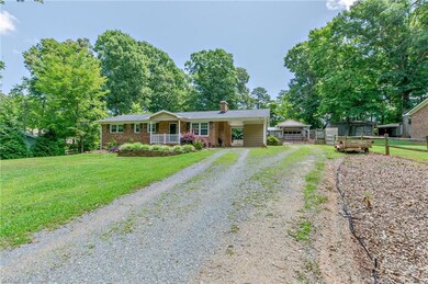 1835 Lantern Dr, Asheboro, NC 27205 - photo 2