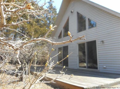 33205 Sleepy Hollow Rd, Athens, NY 12015 - photo 2