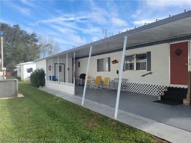 42 Pine Aire Cir, Lake Placid, FL 33852 - photo 2