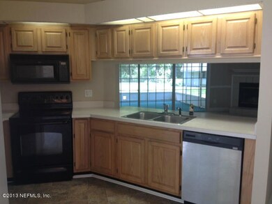 2875 Dickie Ct, Jacksonville, FL 32216 - photo 3