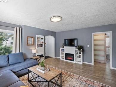 418 S River St, Newberg, OR 97132 - photo 7