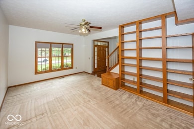 11310 Knightsbridge Ln, Fishers, IN 46037 - photo 5