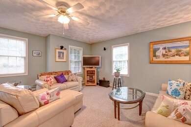 25 Summer St, Blackstone, MA 01504 - photo 4